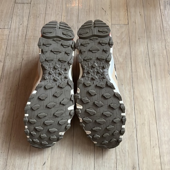 Selling Addis’s hyper turf shoes rarely worn great condition. - Picture 4 of 7